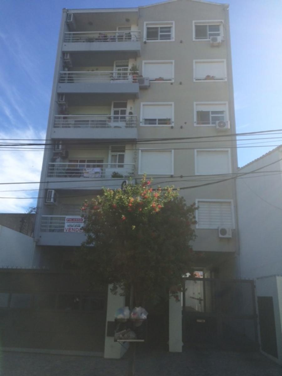 Departamento 4 amb. topo duplex cochera doble Quilmes centro