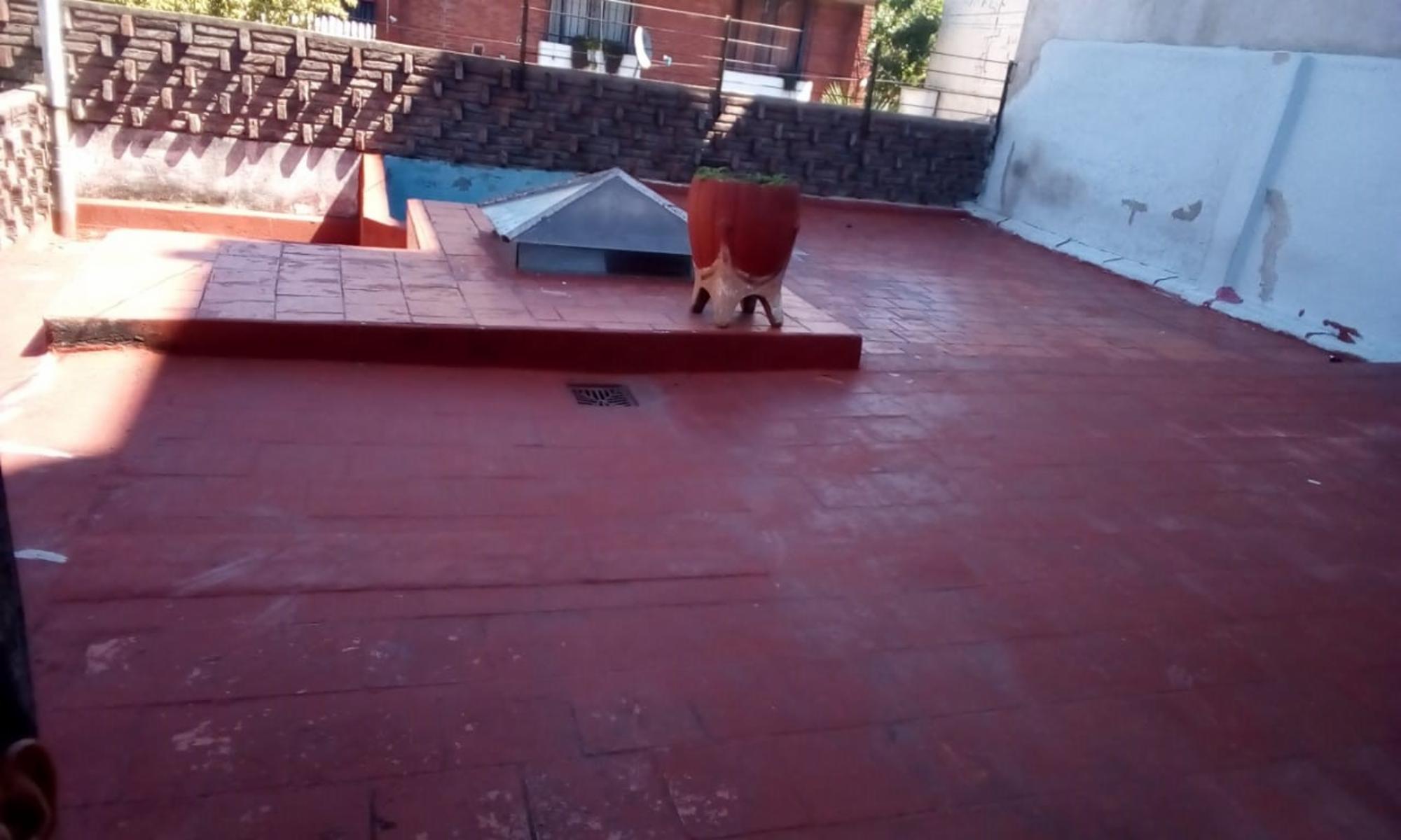 PH en venta, 3 amb al fente con patio y terraza - Zona Pompeya — foto 5