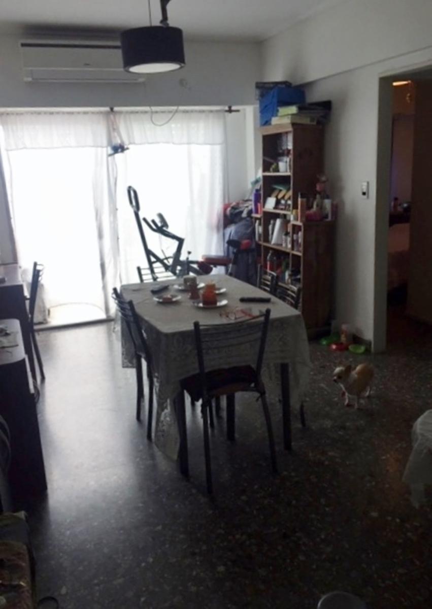 Departamento 3 ambientes contrafrente con balcón, zona Parque Patricios - 1