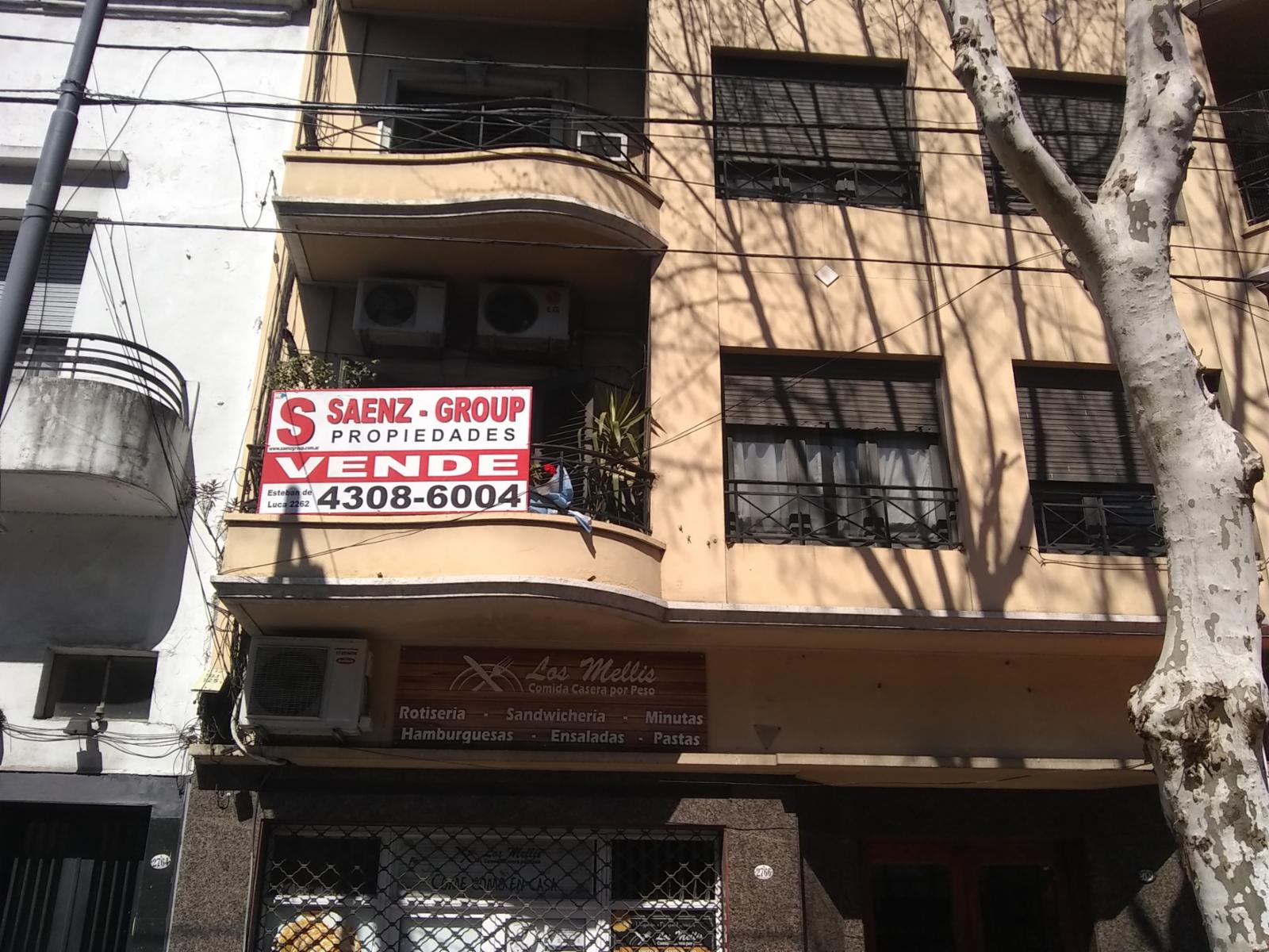 Departamento 3 ambientes al frente con balcón, zona Parque Patricios - 1