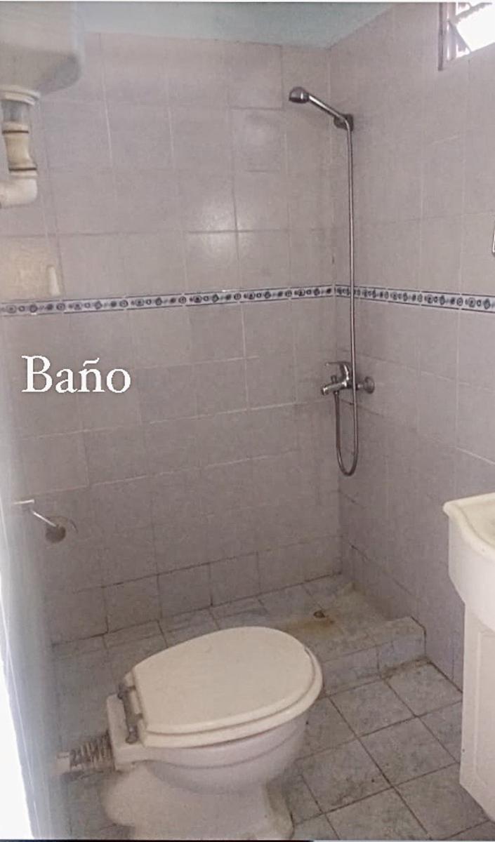 Casa en lote propio, 3 departamentos. Lote con patio y terraza - zona Pompeya — foto 6
