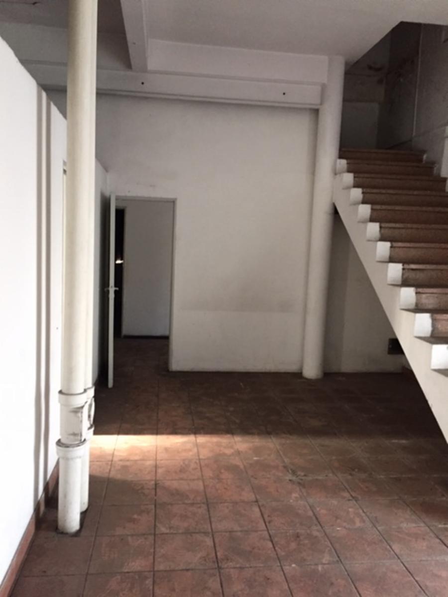 Depósito en venta, en 2 plantas - zona Pompeya - 6