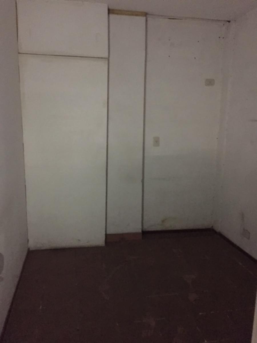 Depósito en venta, en 2 plantas - zona Pompeya - 7