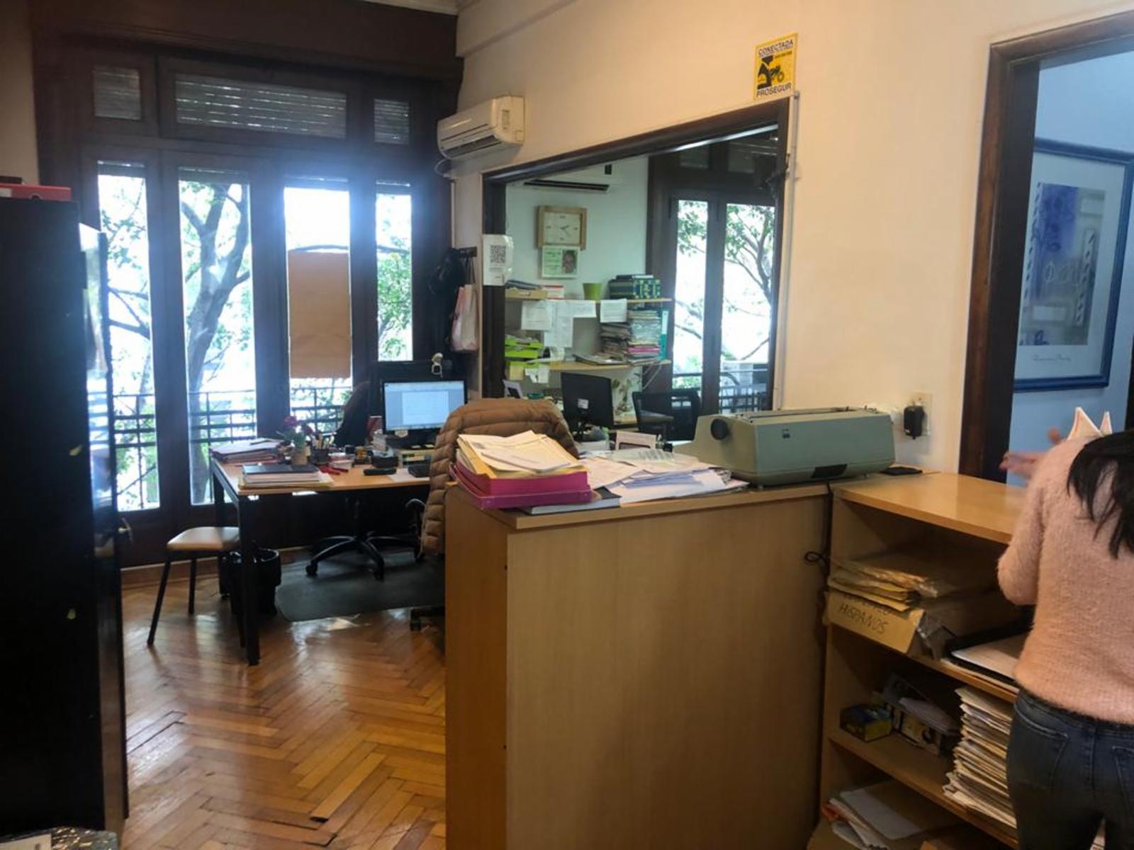 Oficina en Alquiler.Viamonte al 1500.Tribunales - 3