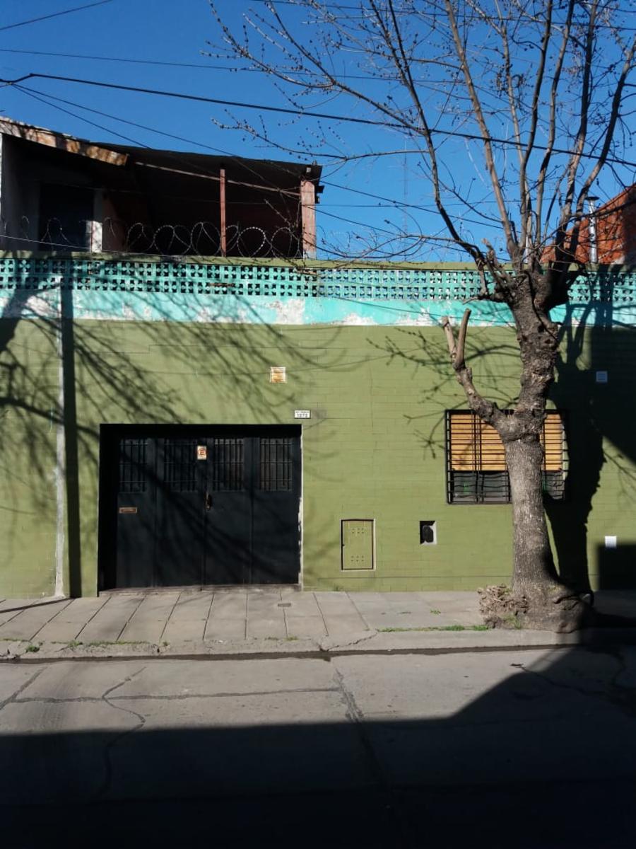 Venta de Casa 4 dormitorios, Pompeya.