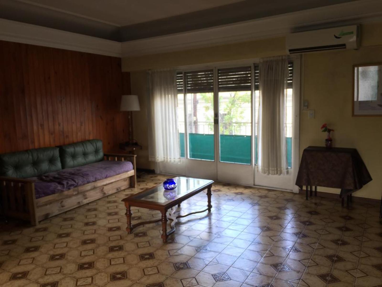 VENTA PH CON ENTRADA INDEPENDIENTE, 4 AMB. TERRAZA 235 MTS. SIN EXPENSAS. — foto 2