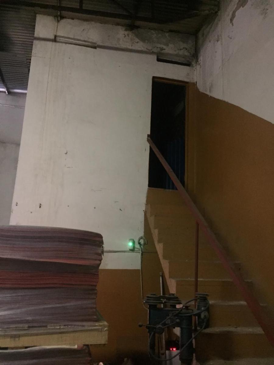 VENTA Deposito, Pompeya. 134 m2 totales. Pepiri esquina Av A. Alcorta. U$S 110.000. - 5
