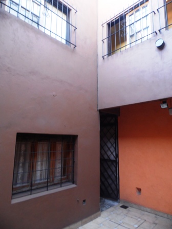 Casa con 3 Dtos. en block. Ideal 3 familias — foto 9