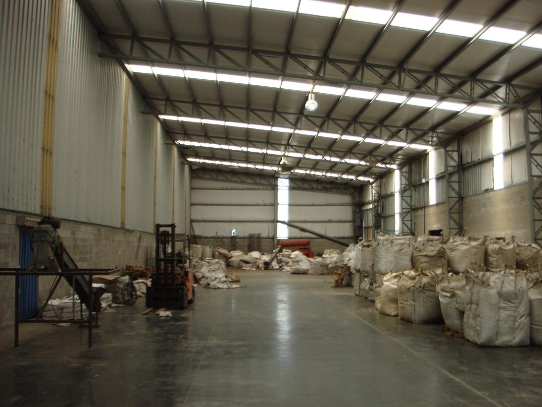 galpon /deposito en alquiler / parque industrial y tecnologico de quilmes - 2