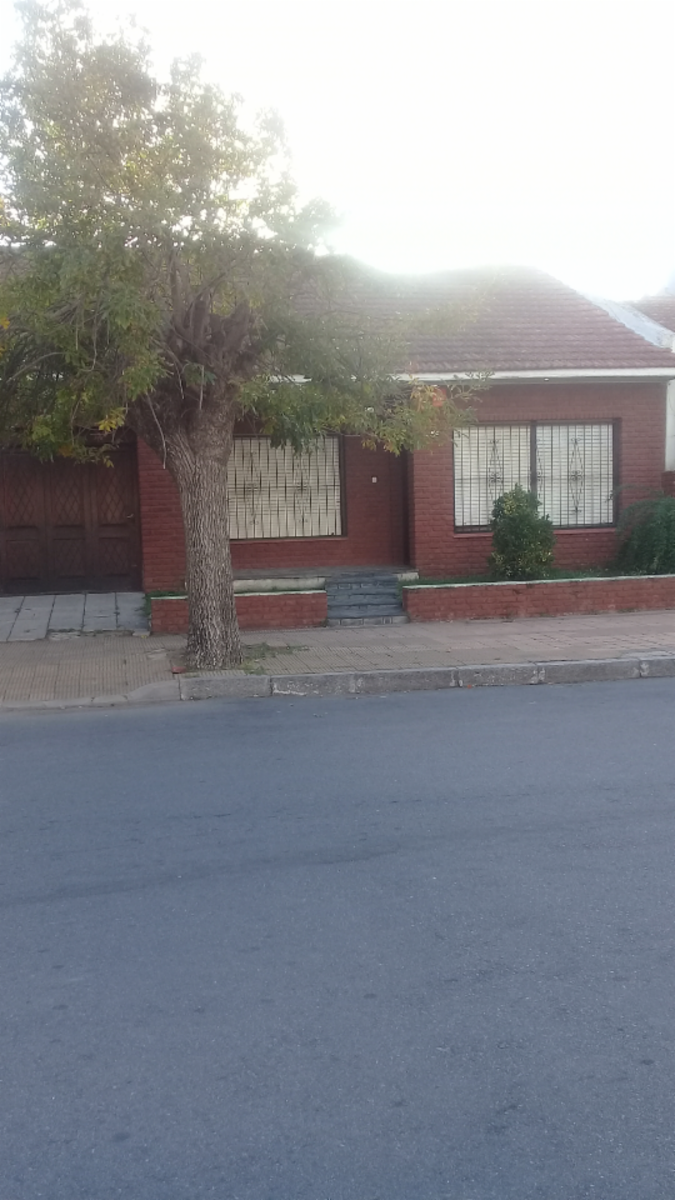 importante casa en venta en zona playa 4 dormitorios