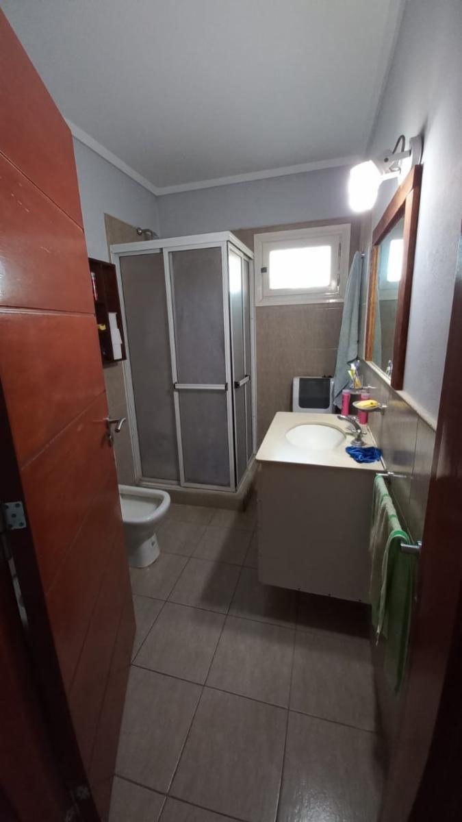 OPORTUNIDAD HERMOSO PH MODERNO EN VENTA CON ENTRADA DE AUTOS Y PARQUE — foto 5