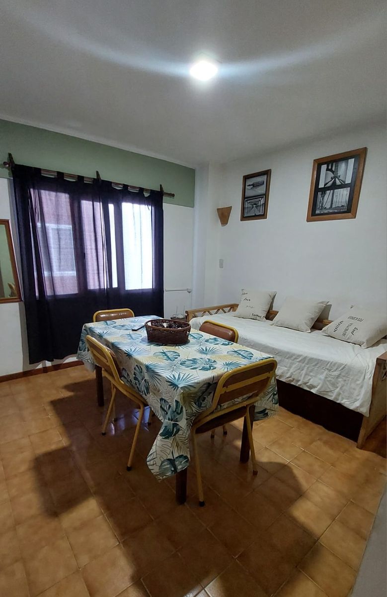 Departamento de un dormitorio a una cuadra del mar, frente al parque — foto 11