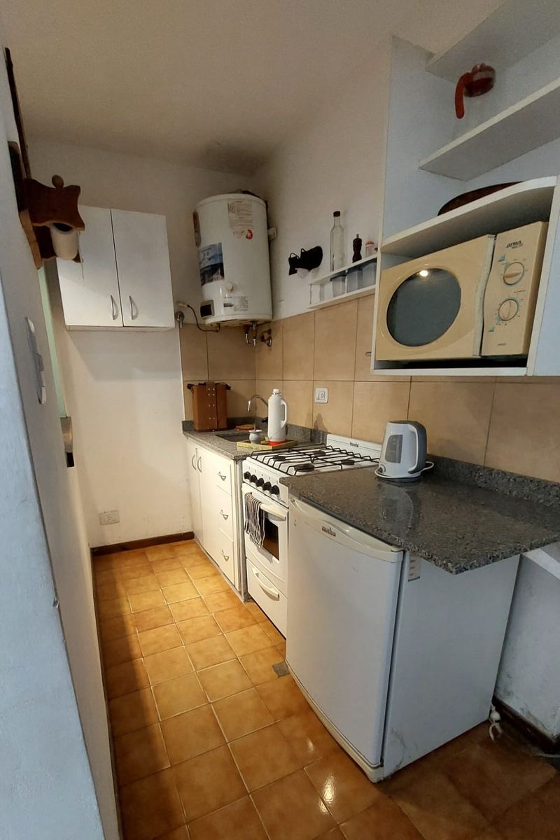Departamento de un dormitorio a una cuadra del mar, frente al parque — foto 12