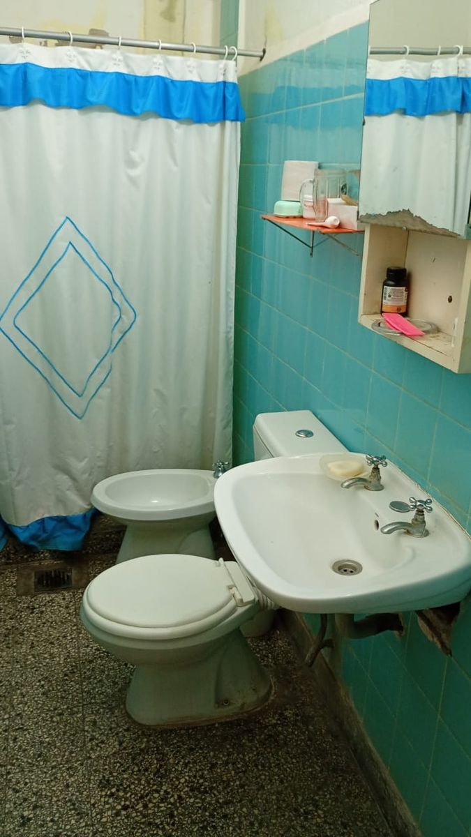 GRAN CASA CON 4 DORMITORIOS Y 2 BAÑOS EN BARRIO 9 DE JULIO — foto 6