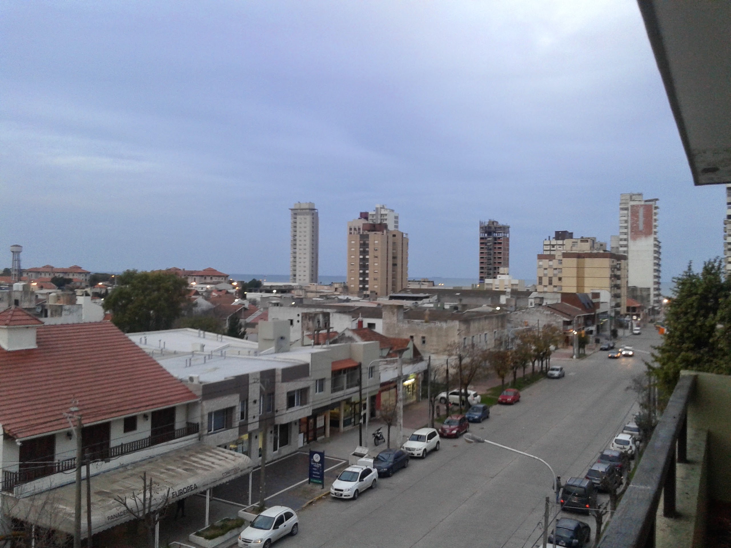 Hermoso dpto 2 dormitorios playa hermosa vista edifico de categoria en venta — foto 4