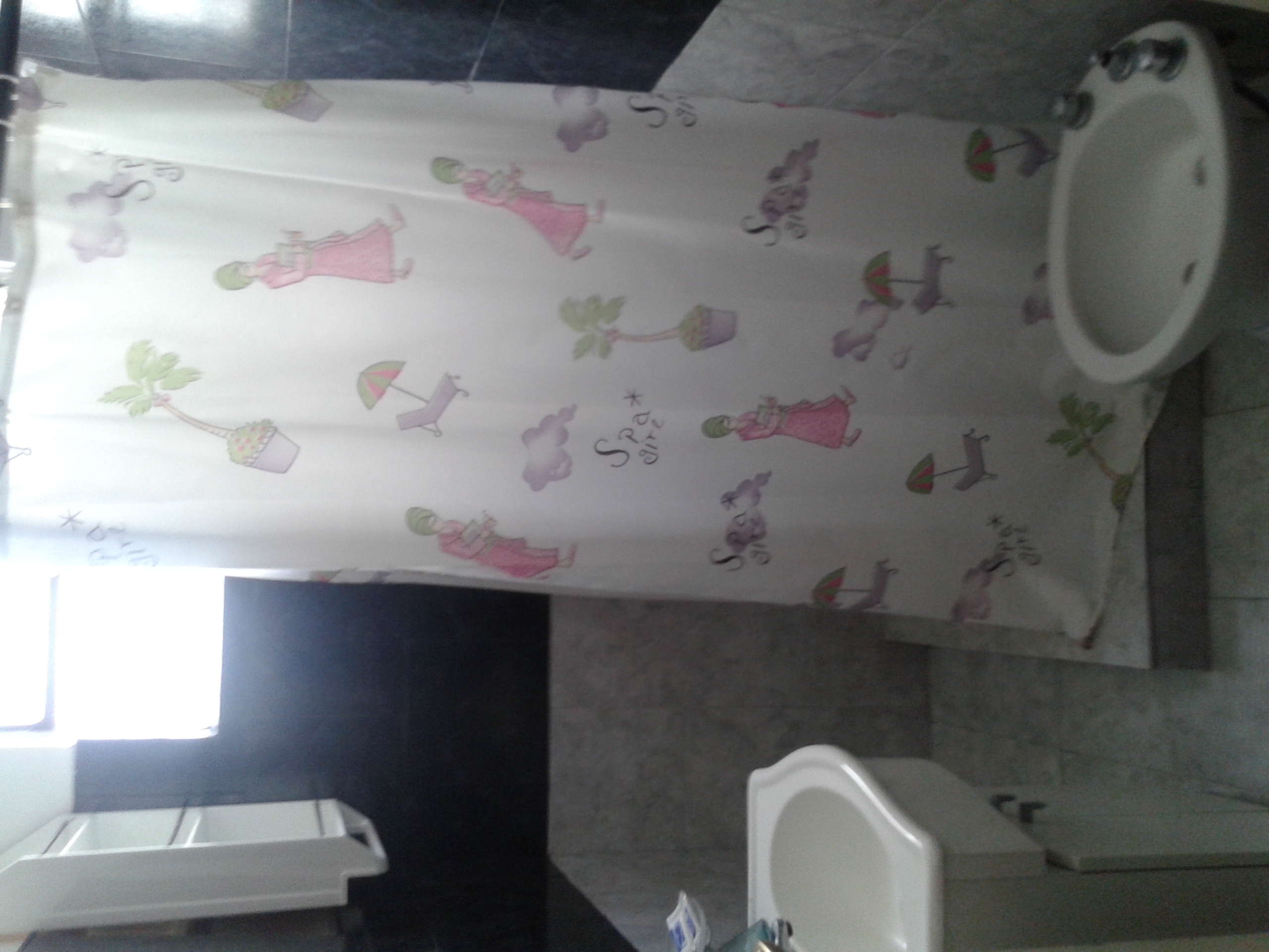 departamento para 5 personas a una cuadra de la peatonal,con 2 dormitorios,baño,living-comedor,cocina,parrilla y cochera — foto 4