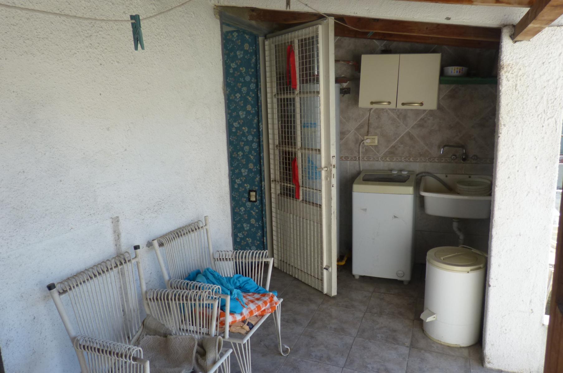 EXCELENTE CASA DE 6 AMBIENTES CON INMEJORABLE UBICACION. GRAN OPORTUNIDAD - 9
