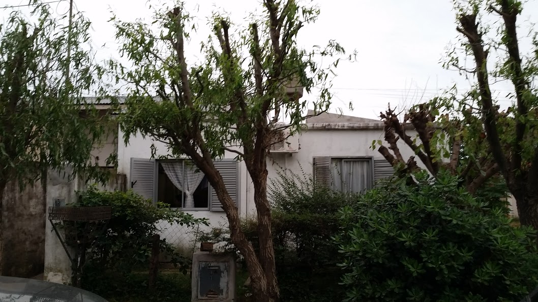 CASA EN VENTA EN BARRIO PECORELLI, SANTA FE ENTRE USUHAIA Y ACCESO ESPIL - 3