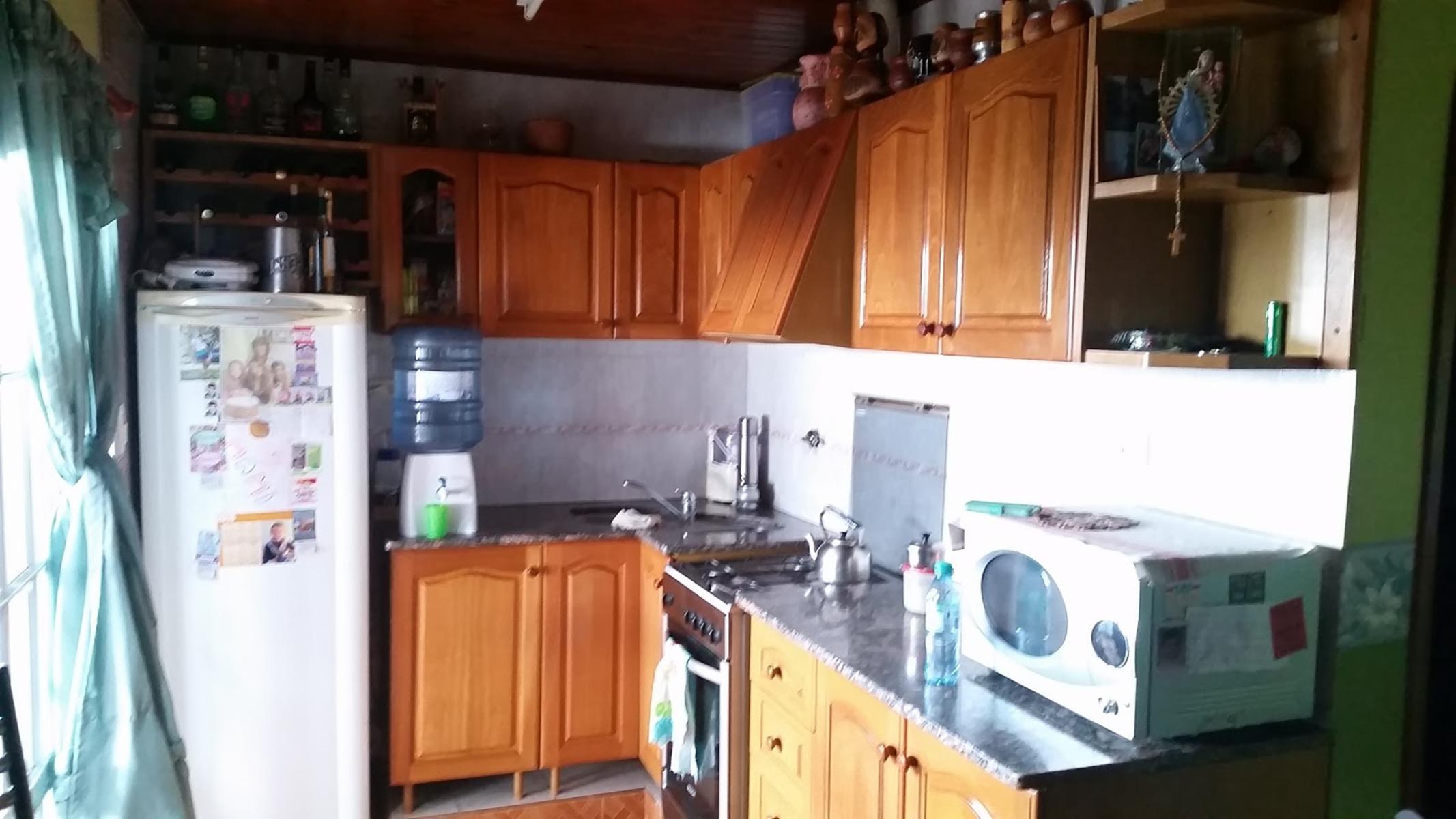 HERMOSA CASA EN VENTA DE 3 DORMITORIOS - 6