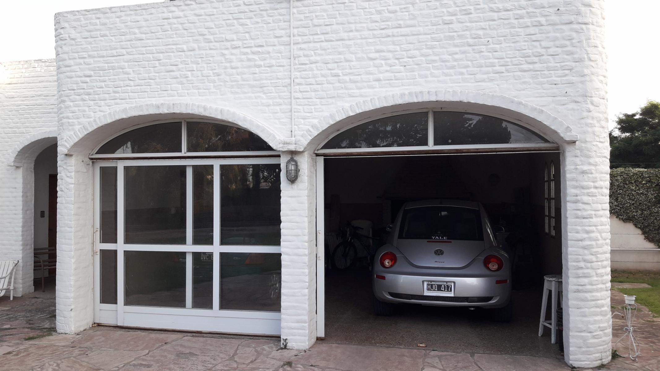 CASA QUINTA EN VENTA, GRAN PARQUE CON PILETA - 6