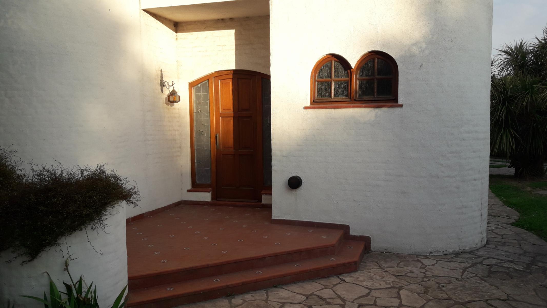 CASA QUINTA EN VENTA, GRAN PARQUE CON PILETA - 8