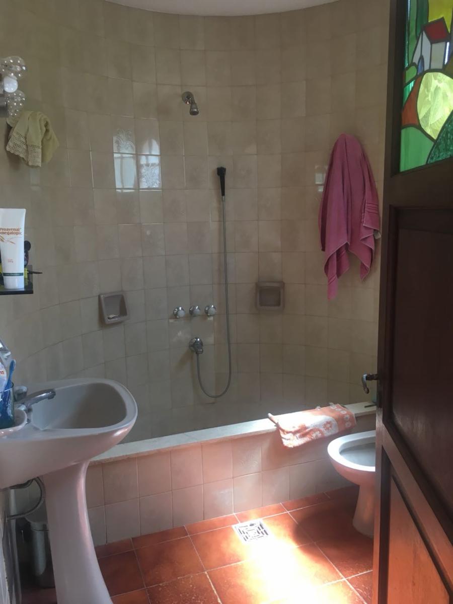 CASA QUINTA EN VENTA, GRAN PARQUE CON PILETA - 19