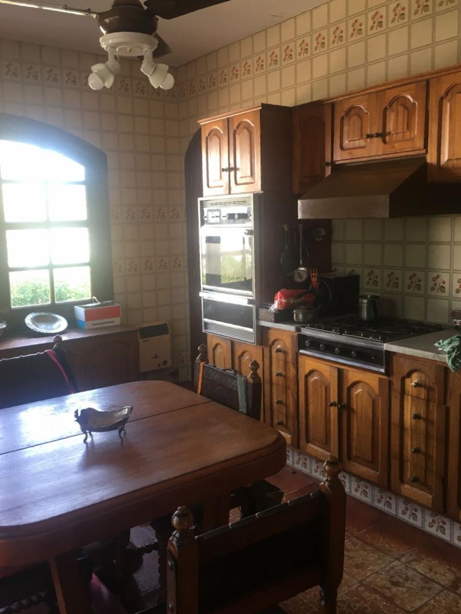 CASA QUINTA EN VENTA, GRAN PARQUE CON PILETA - 23