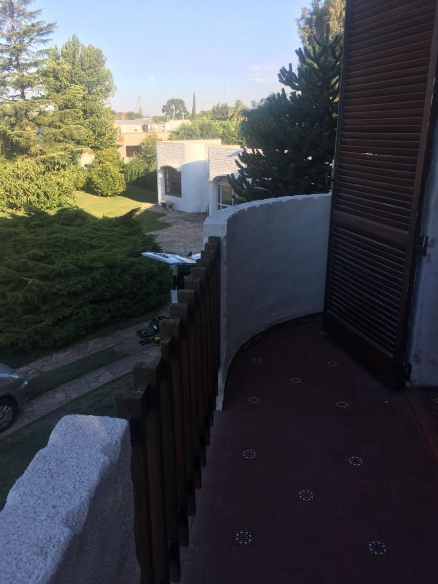 CASA QUINTA EN VENTA, GRAN PARQUE CON PILETA - 39