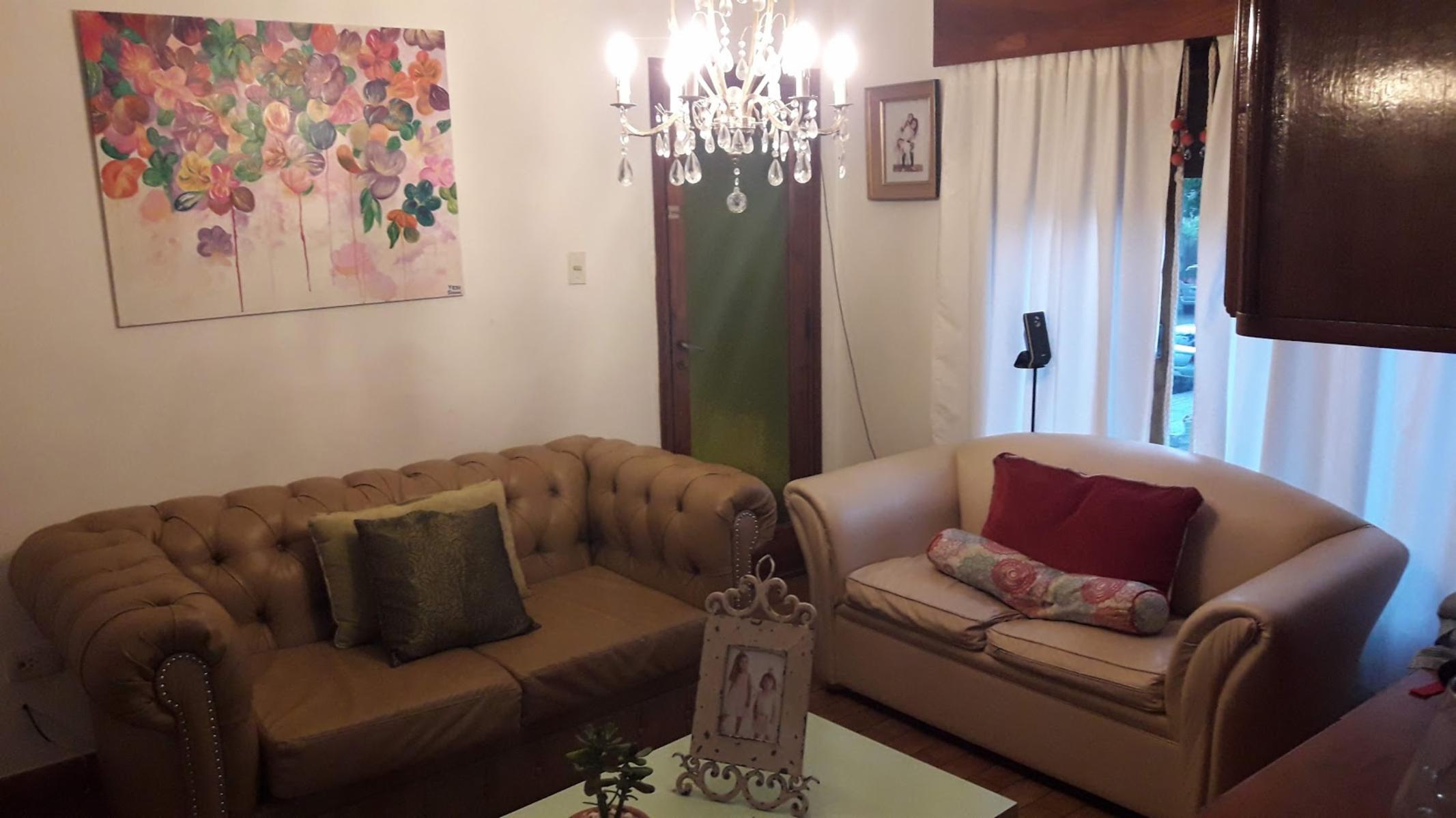 VENTA DE CASA CÉNTRICA CON LOCAL. - 4