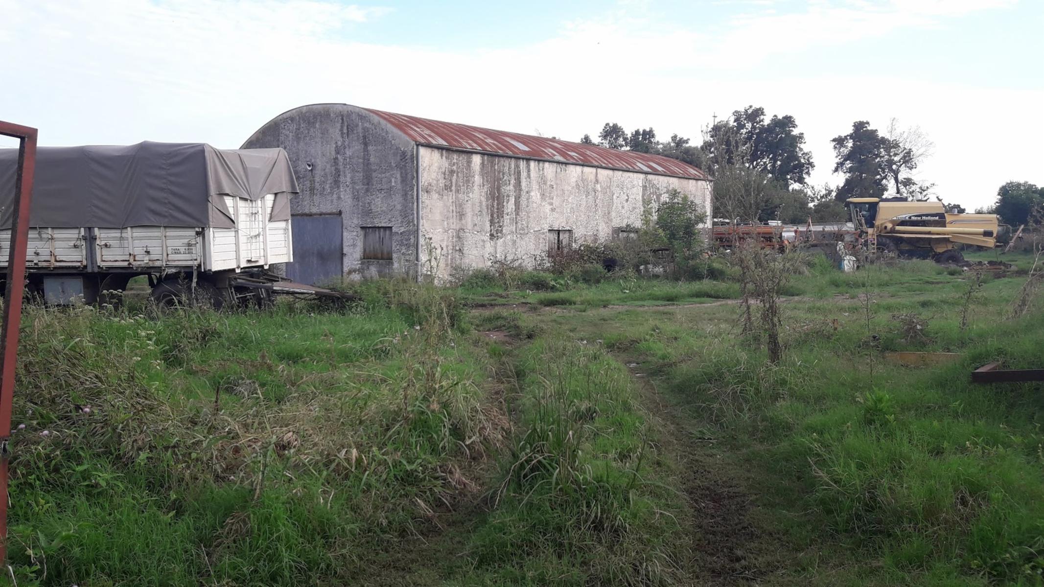 GALPON DE 10 X 20 MTS. CON GRAN TERRENO DE 40 X 86 MTS. EN BARRIO LAS NAZARENAS - 2