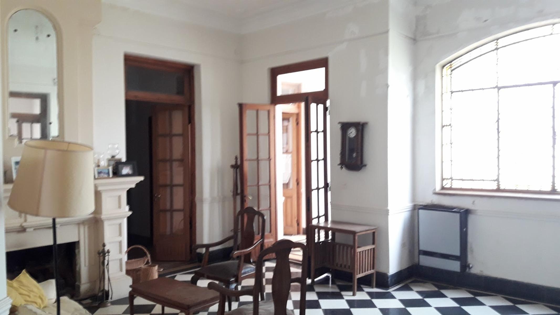 CASA CÉNTRICA, ANTIGUA, DE GRAN CATEGORÍA - 13