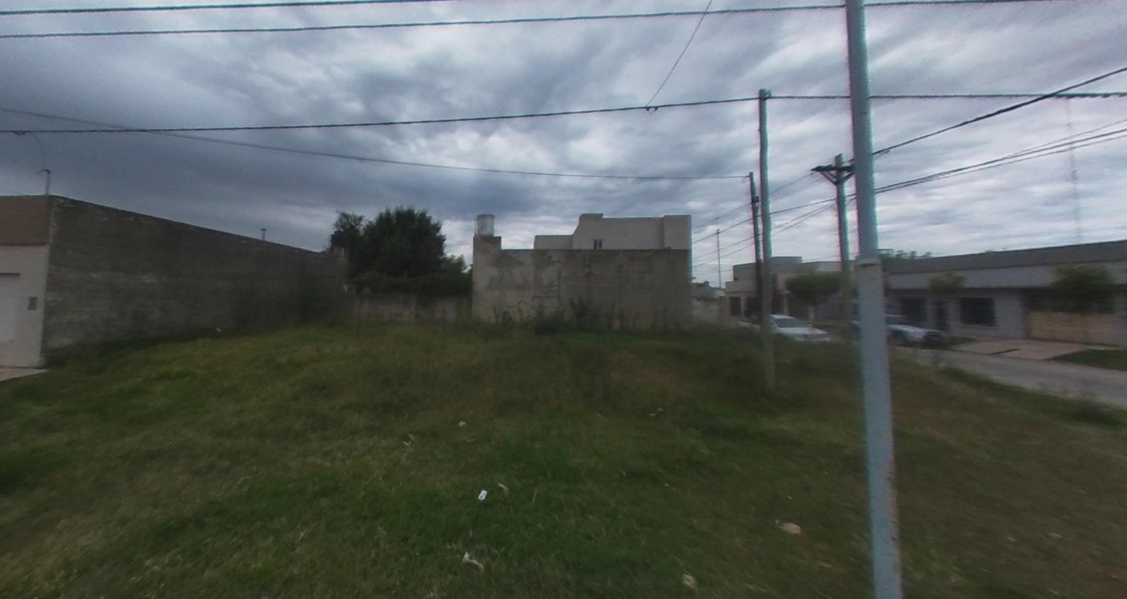 TERRENO EN VENTA 10 X 20 EN ESQUINA RIVADAVIA Y FALUCHO - 2