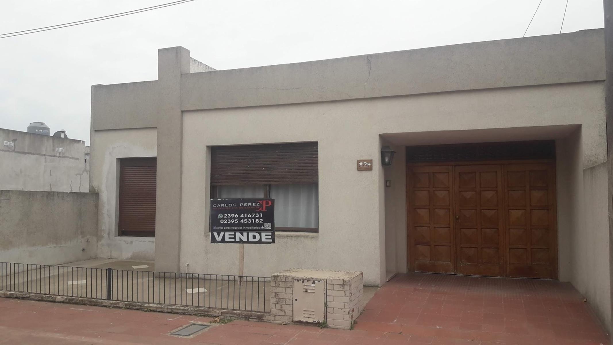 CASA CÉNTRICA EN VENTA 2 DORMITORIOS - 2