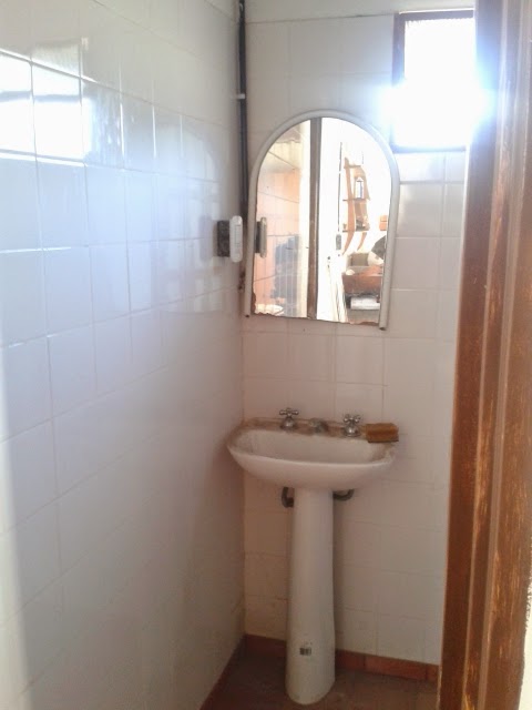 VENTA DE TERRENO CON QUINCHO, LOTE DE 10 X 33 mts. EN CARLOS CASARES - 1