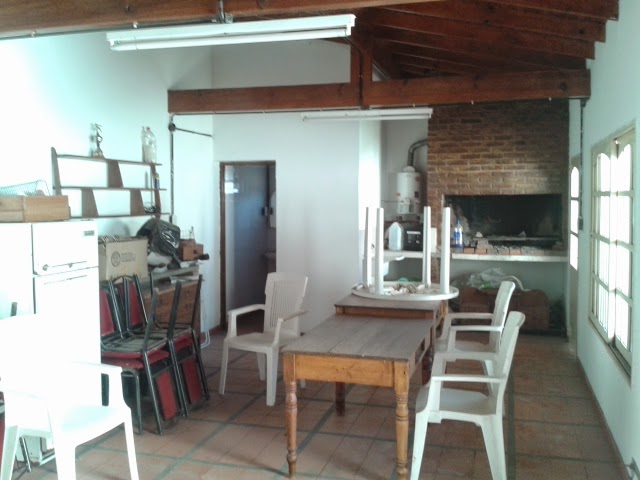 VENTA DE TERRENO CON QUINCHO, LOTE DE 10 X 33 mts. EN CARLOS CASARES - 9