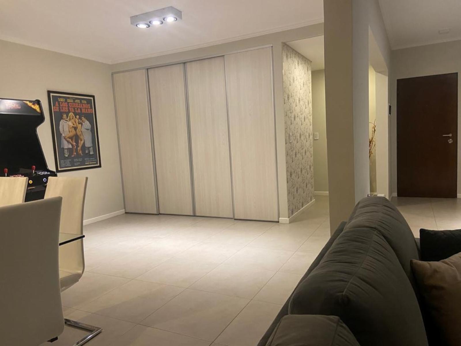 Excelente Se vende Semipiso todo al frente 2 unidades Juntas Monoambiente + 3 ambientes Super Divino — foto 3