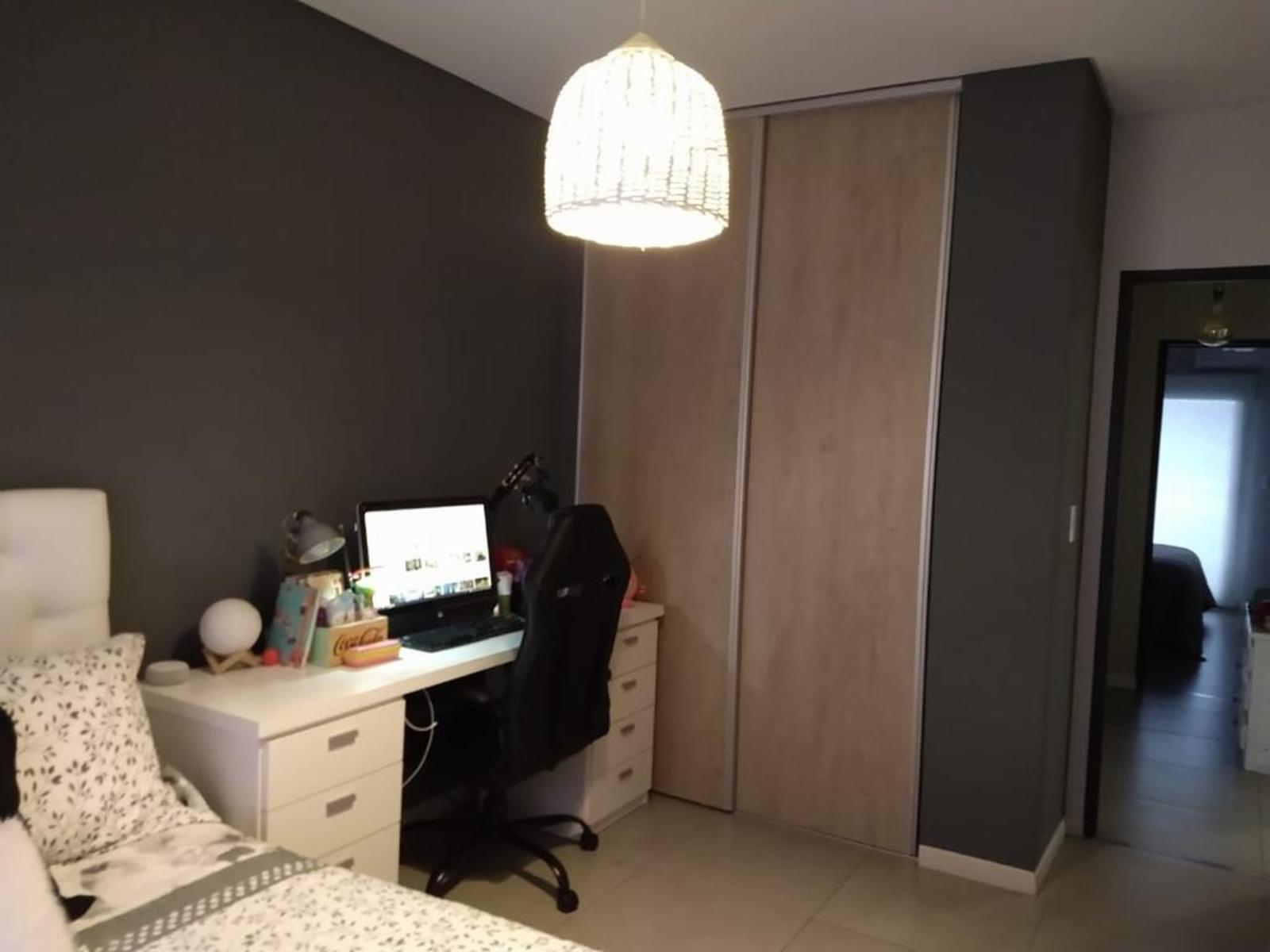 Excelente Se vende Semipiso todo al frente 2 unidades Juntas Monoambiente + 3 ambientes Super Divino — foto 13