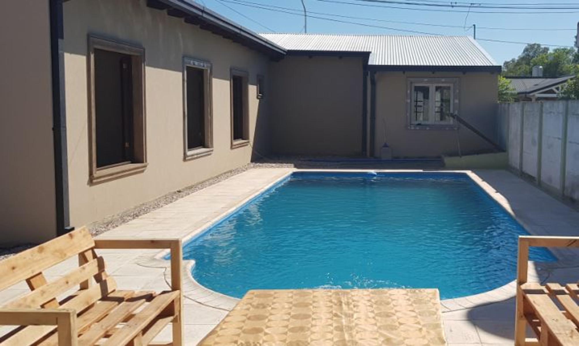 Casa a estrenar. Quincho. Piscina - 5