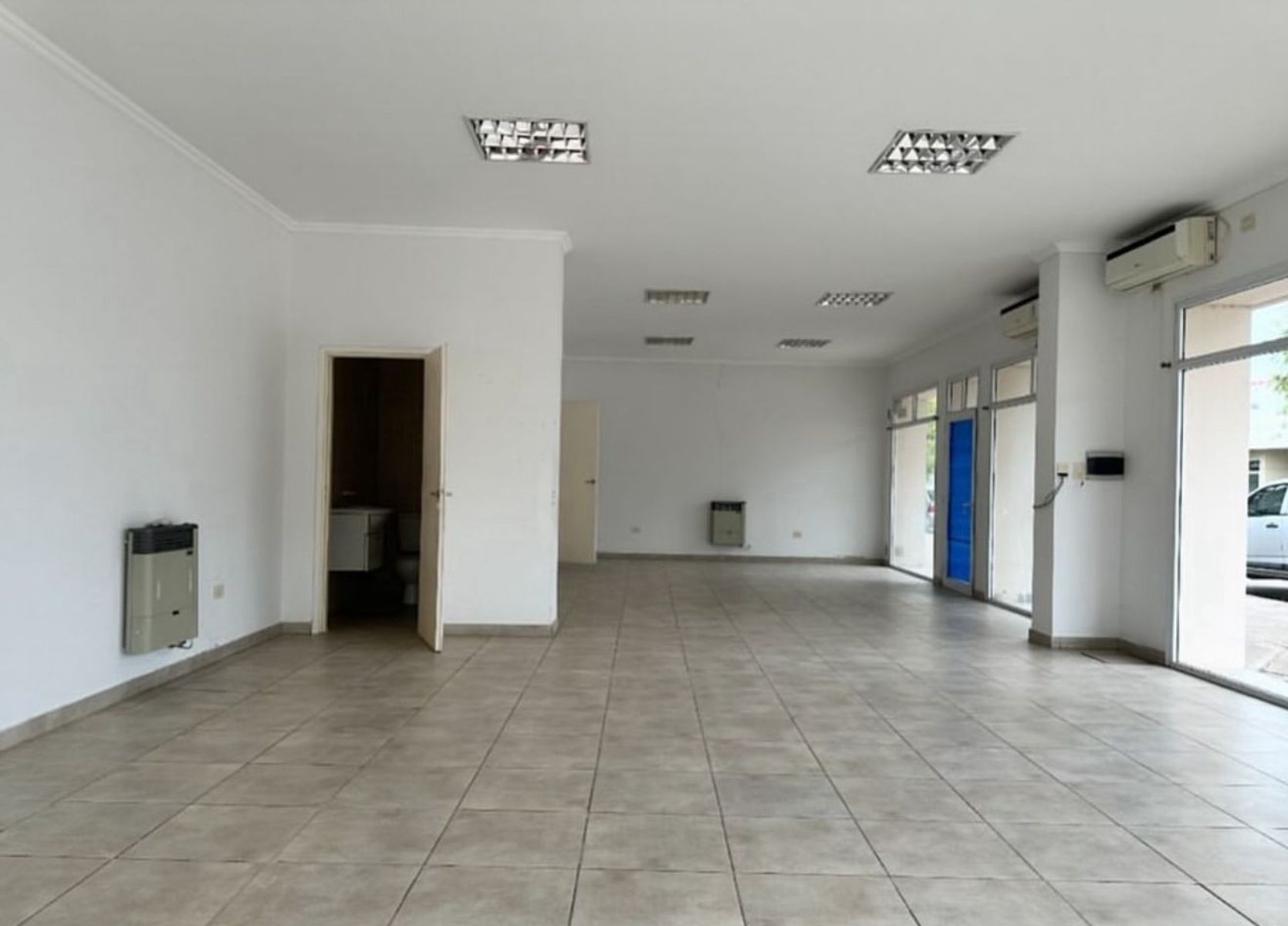 Local comercial. 80m2. - 1