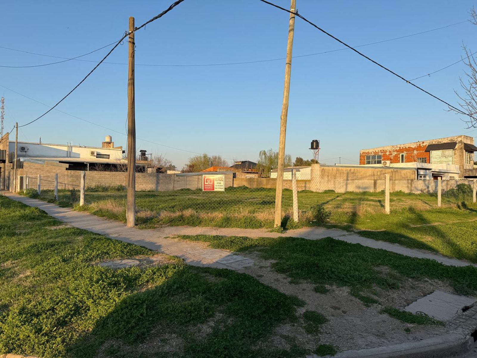 Excelente Lote Mitre y Vieytes — foto 2