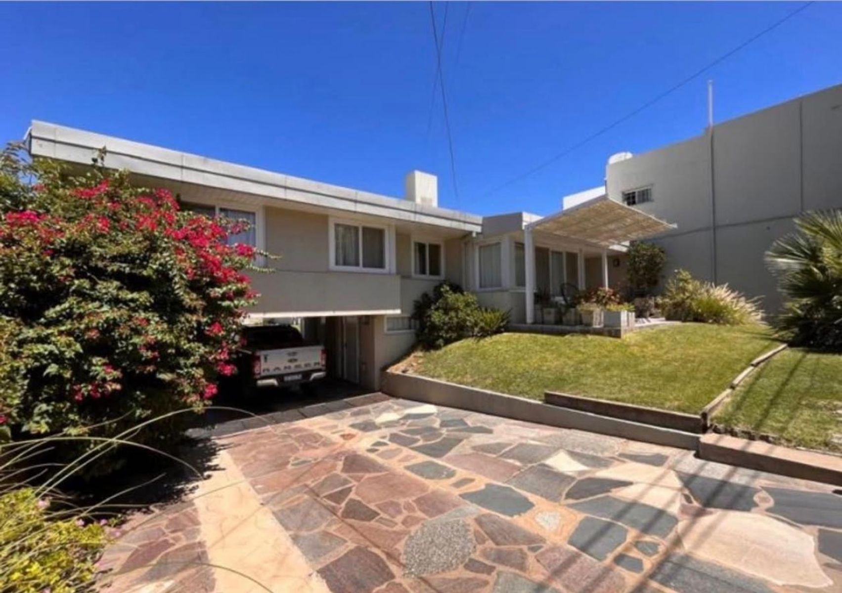 Casa de 3 dormitorios. Muy buena ubicación. — foto 5