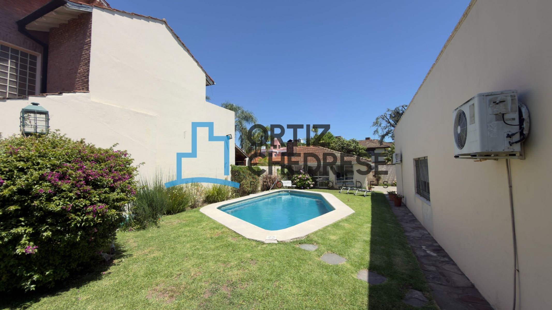 Laprida 300 - Importante Chalet en venta con pileta y jardín - San Isidro — foto 2