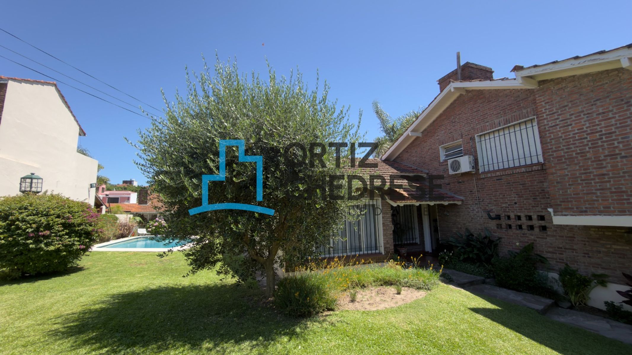 Laprida 300 - Importante Chalet en venta con pileta y jardín - San Isidro — foto 3