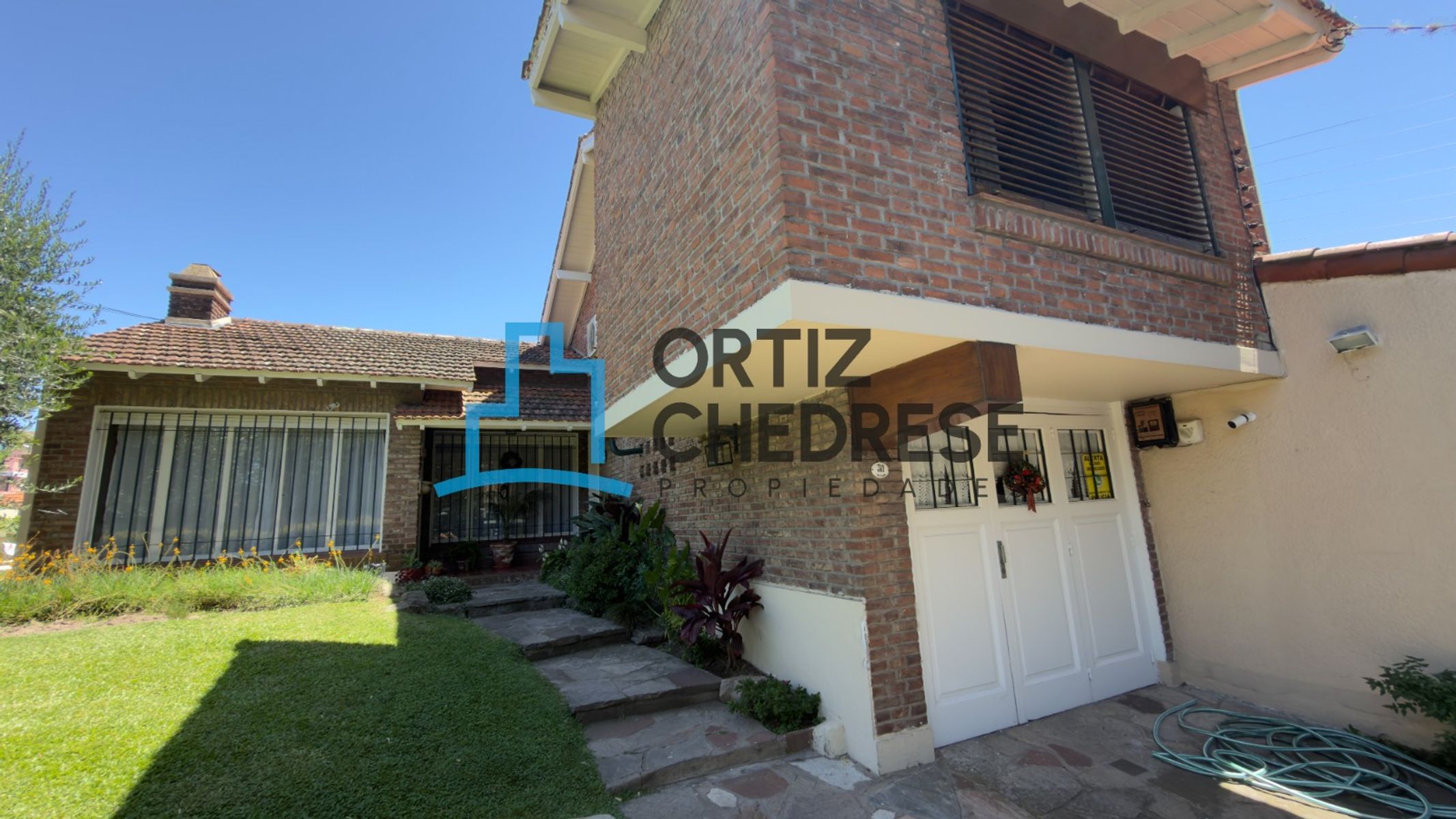 Laprida 300 - Importante Chalet en venta con pileta y jardín - San Isidro — foto 4