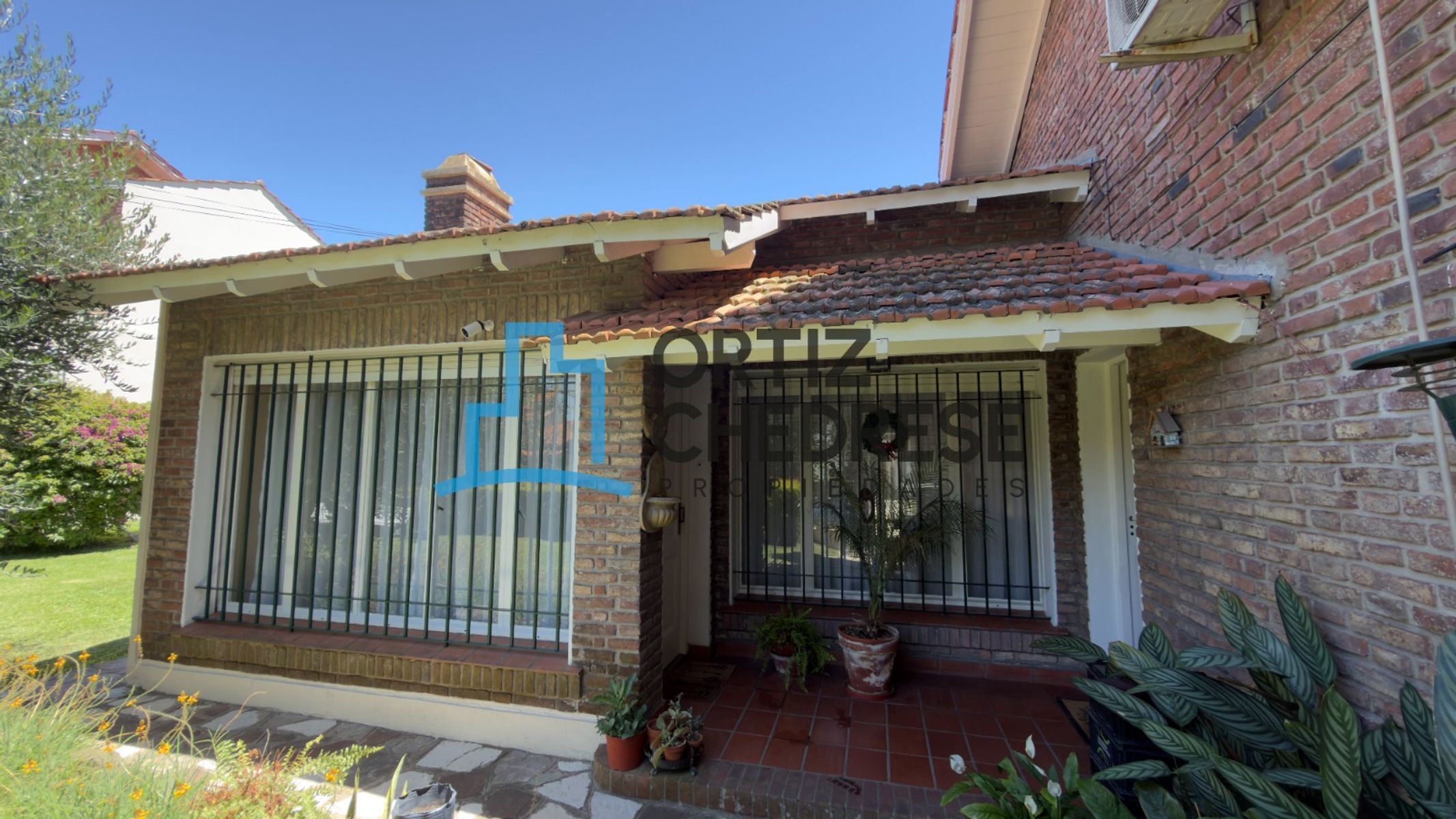 Laprida 300 - Importante Chalet en venta con pileta y jardín - San Isidro — foto 5