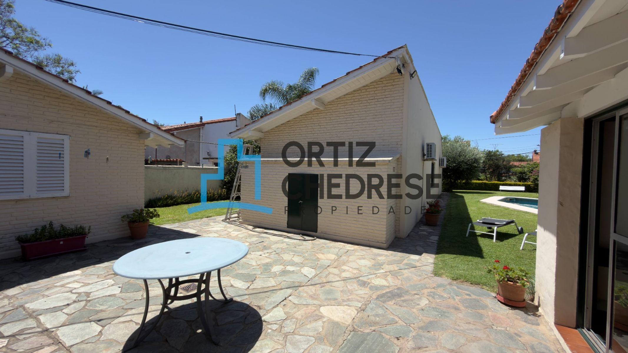 Laprida 300 - Importante Chalet en venta con pileta y jardín - San Isidro — foto 13