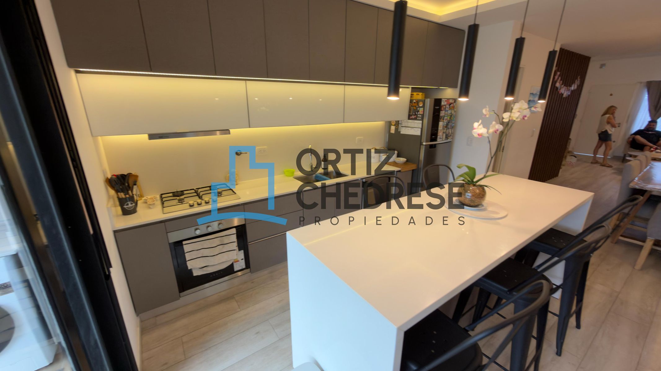 Capitan J. de Bermudez 1800 - Triplex de 6 Ambientes con jardín - Olivos — foto 6