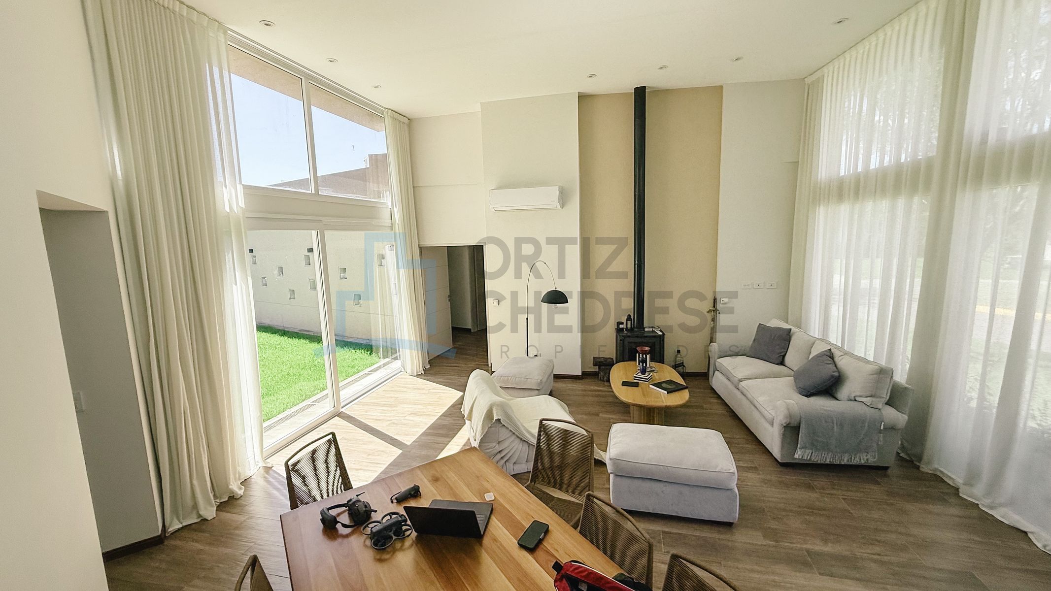 Barrio San Matías - Casa de 5 ambientes con pileta y gran jardín - Escobar — foto 2