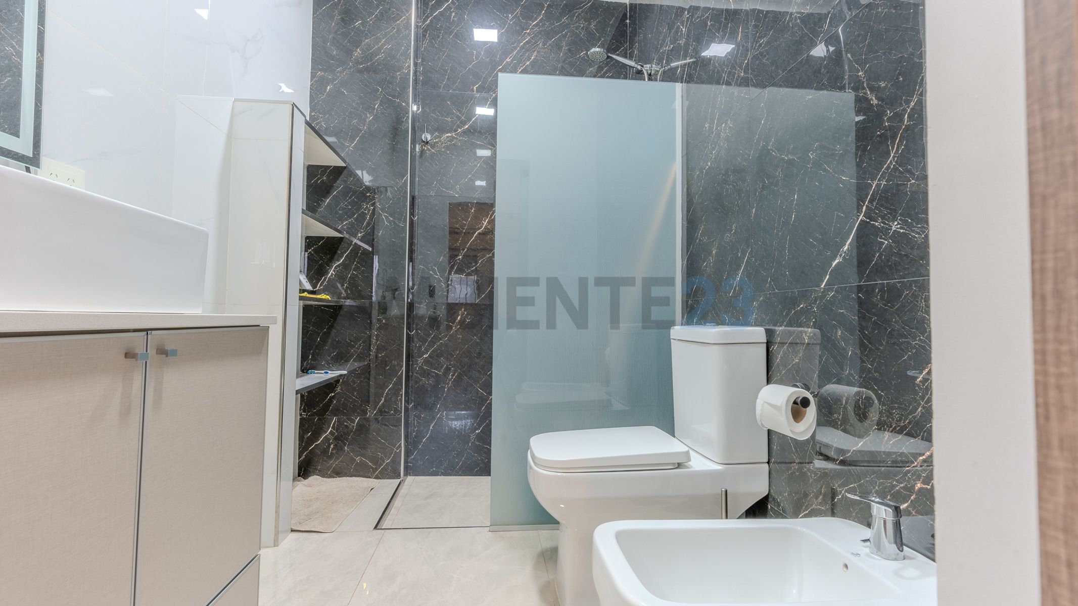 Maza 1400 - Amplio PH tipo casa de 3 ambientes con jardín y pileta - Boedo - 14
