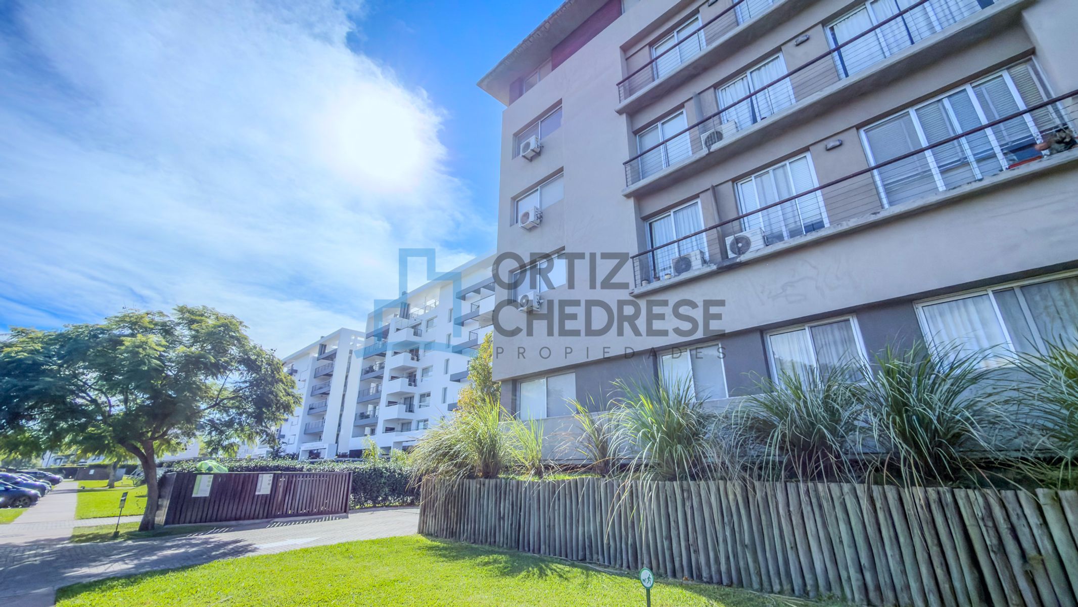 Barrio El Palmar - Departamento Penthouse de 4 ambientes con pileta y cochera - Nordelta - 33